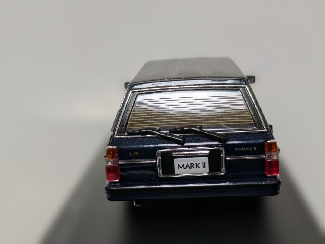 DISM 1/43 トヨタ マークⅡ ワゴン LG GX70G 中期型