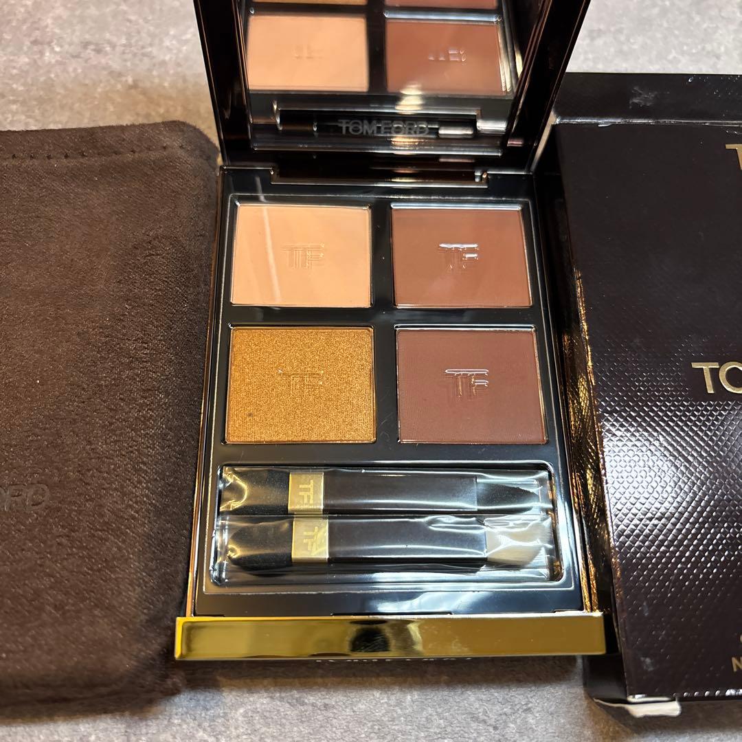 トムフォード　アイカラークォード　29 デザート　フォックス