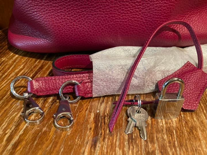 本革　レディースバッグ　ハンドバッグ