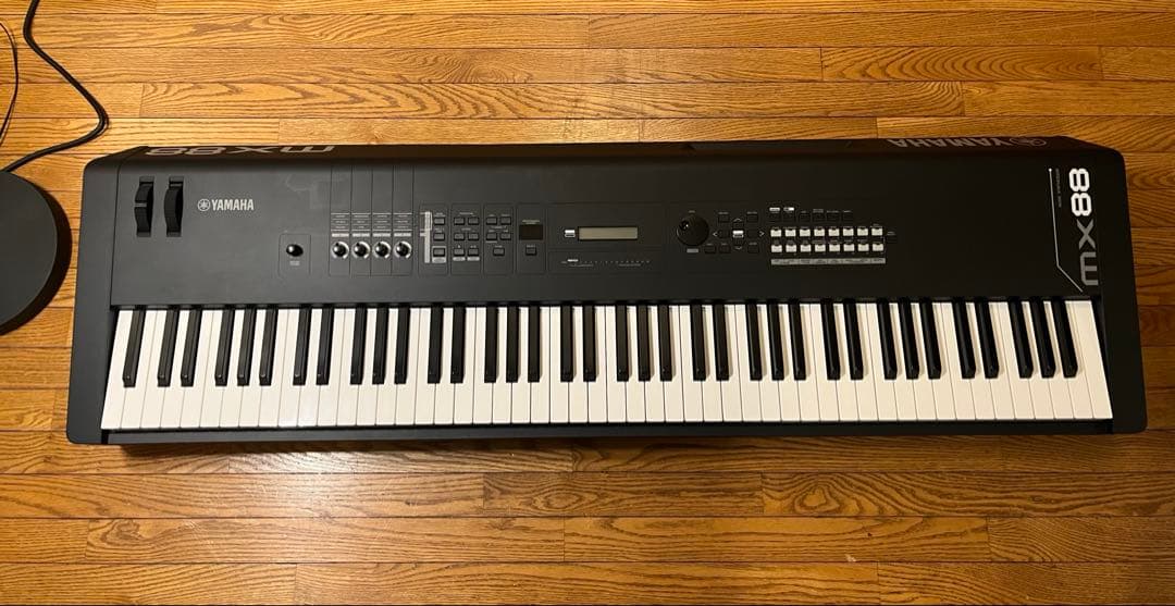 YAMAHA MX88 シンセサイザー