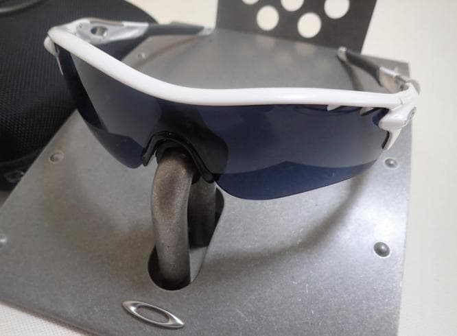 Oakley レーダーロックパス 調光レンズ フォトクロミック オークリー