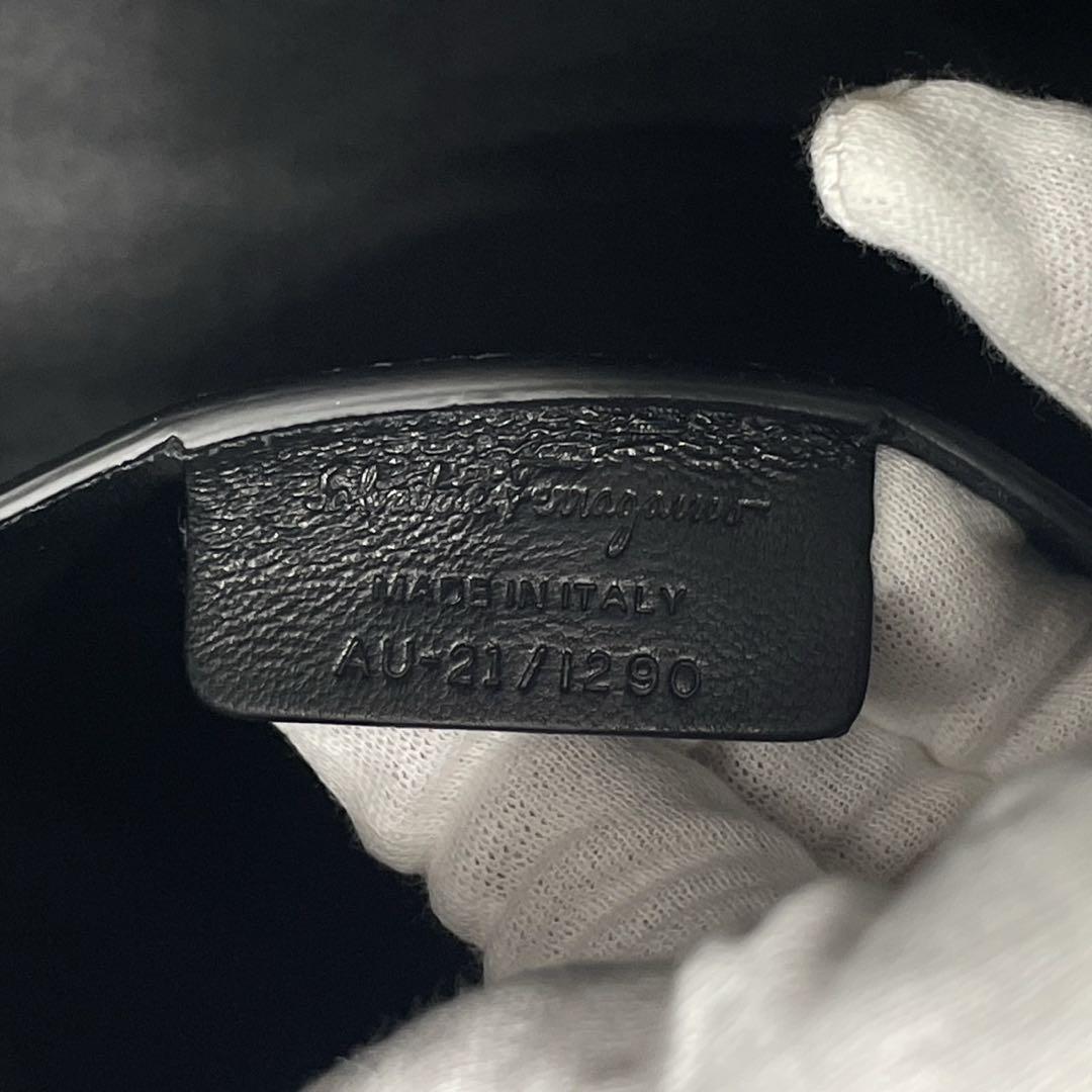 未使用品/現行モデル● フェラガモ 2way ハンドバッグ ヴァラリボン レザー