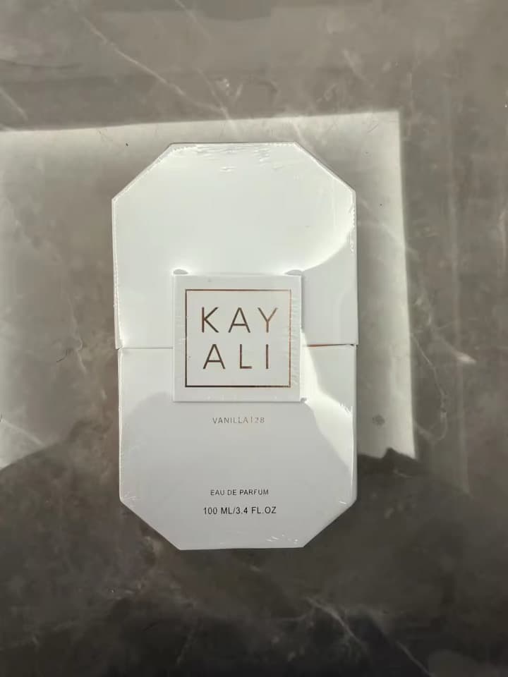 KAYALI バニラ28 Vanilla Eau de Parfum 100ml