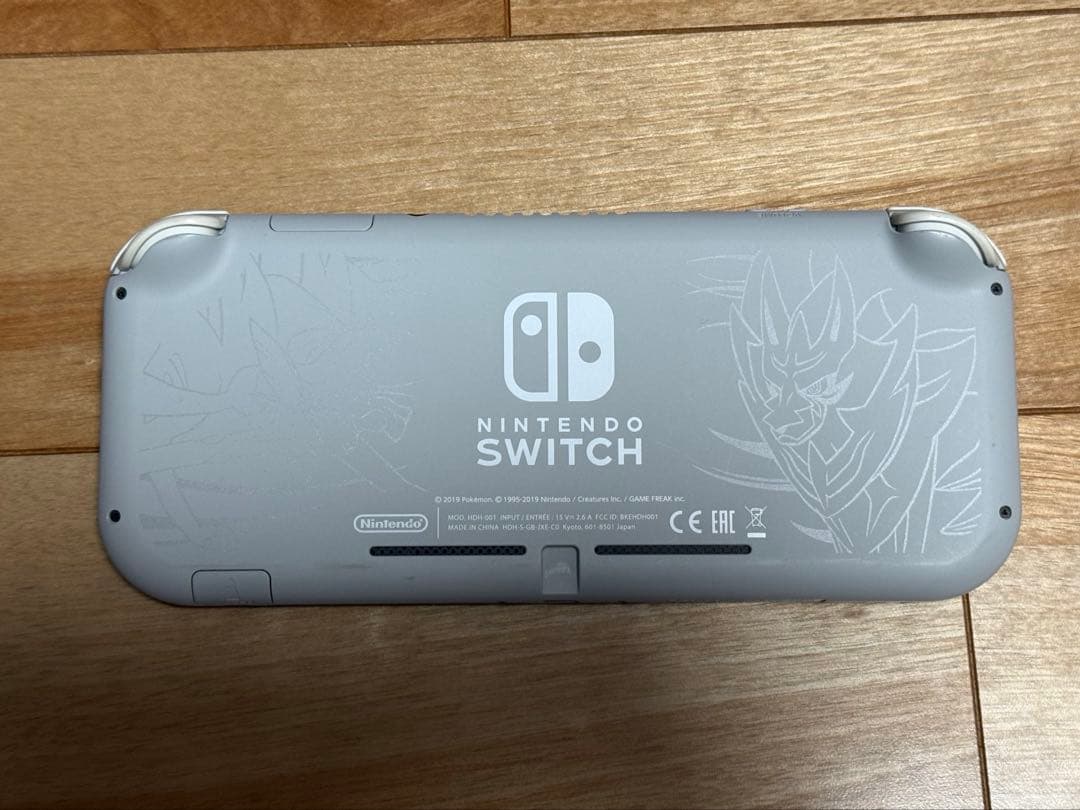 Nintendo Switch Lite ポケモンedition