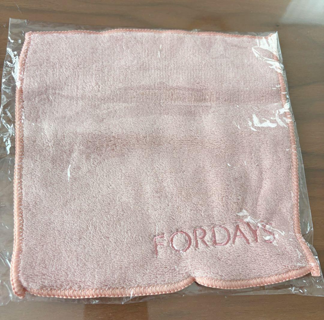 【新品・未開封】フォーデイズ　ムーサイオ　基礎化粧品セット　ポーチ・ハンカチ付き