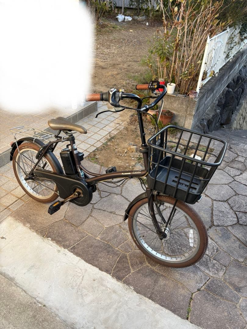 大阪発　電動アシスト自転車 ダークブラウン 前カゴ付き　パナソニック　グリッター