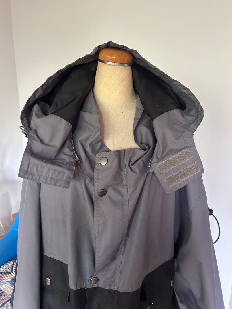 マウンテンパーカ　ナイロンジャケット 古着　ビンテージ