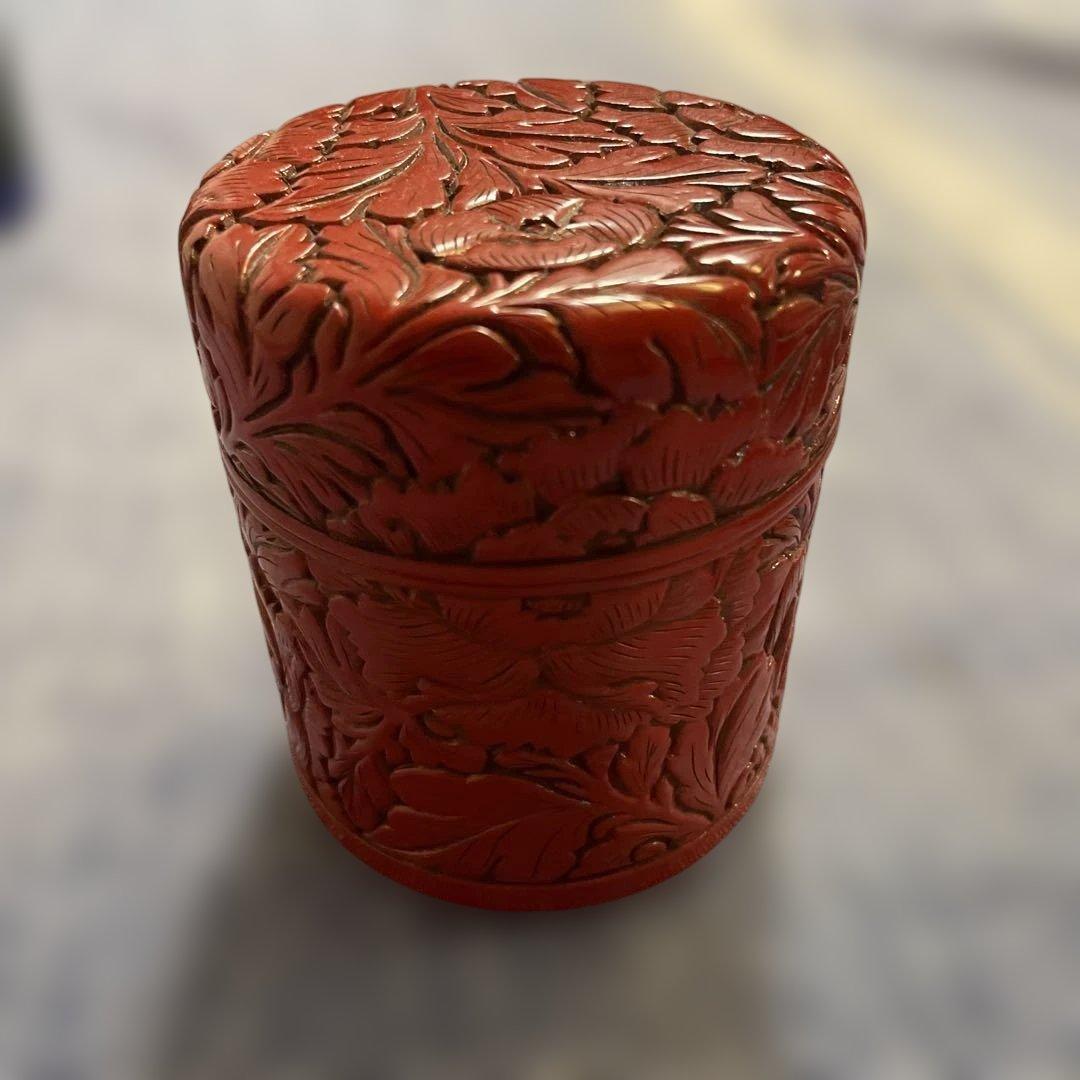 村上木彫堆珠　茶筒