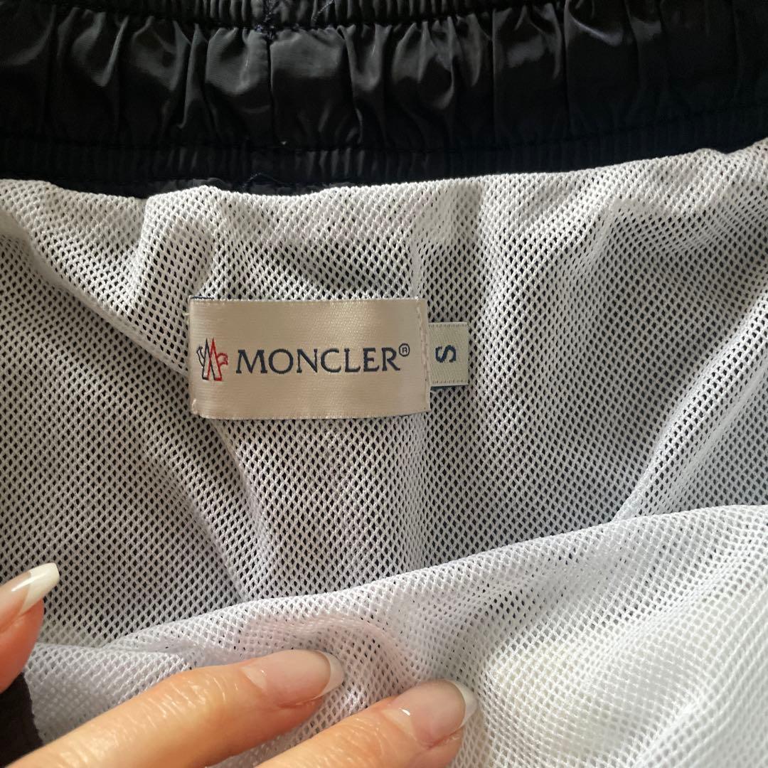 MONCLER【モンクレール】ショートパンツ❗️期間限定掲載❗️