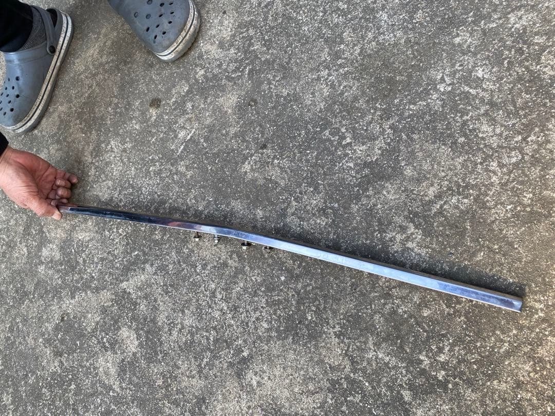 日産箱スカ　2000GT 2000GTRリアーグリルアッパーモール