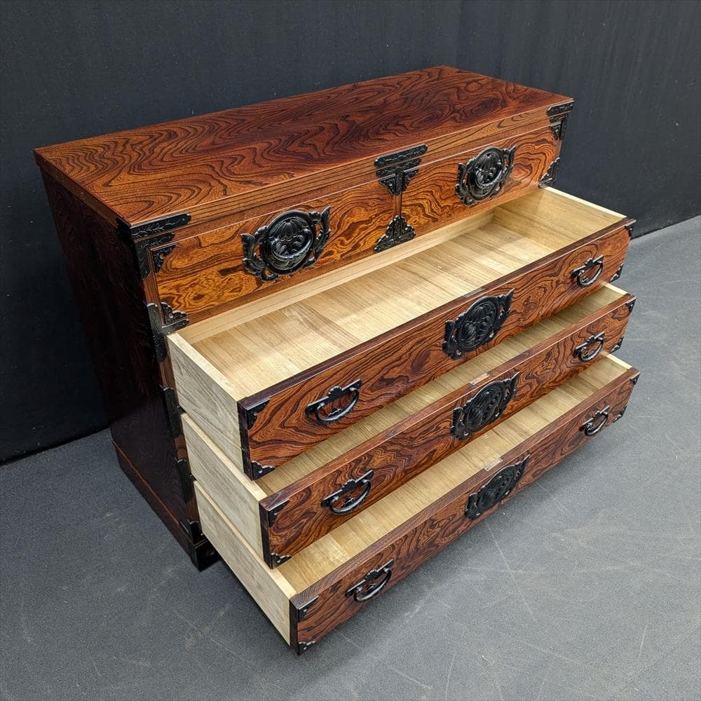 美品　岩谷堂箪笥　欅産業　うるし　欅 ケヤキ　整理箪笥　タンス　箪笥　チェスト