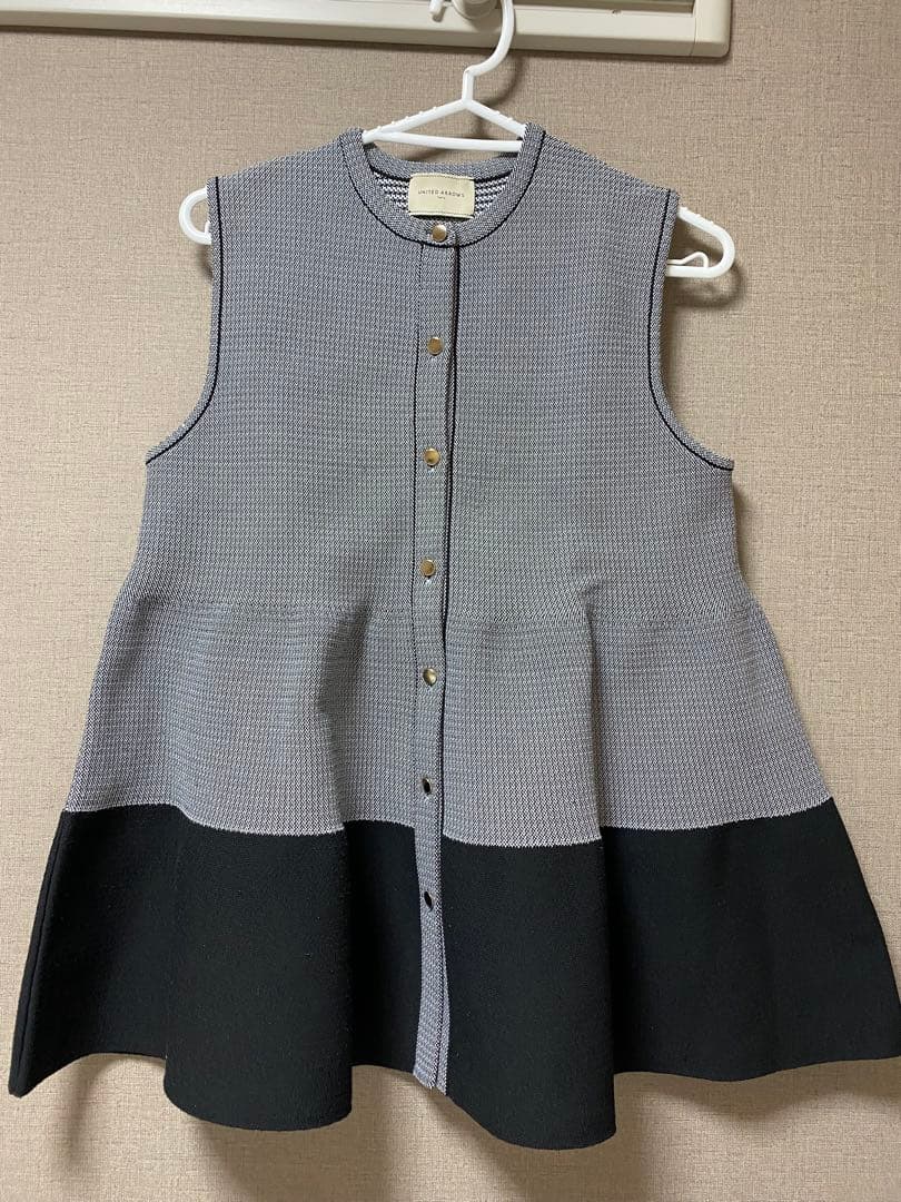 ユナイテッドアローズ　バイカラーティアードベスト　ジレ　バイカラー