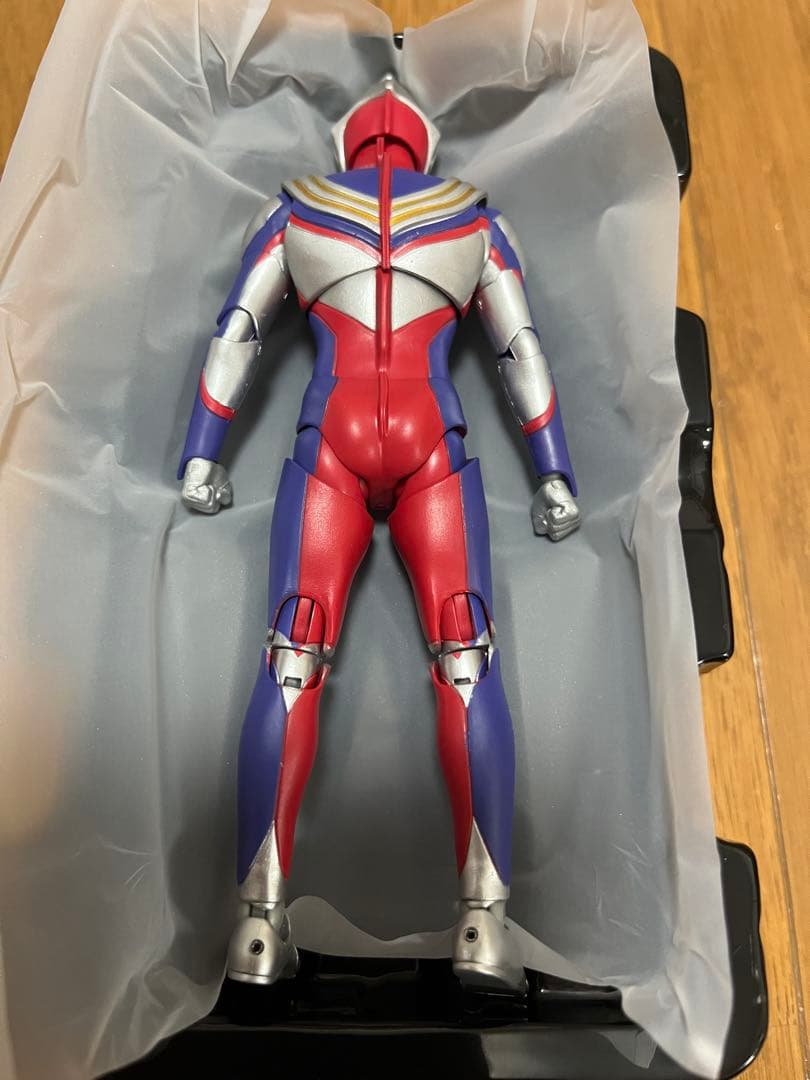 S.H.Figuarts（真骨彫製法）ウルトラマンティガ 　マルチタイプ