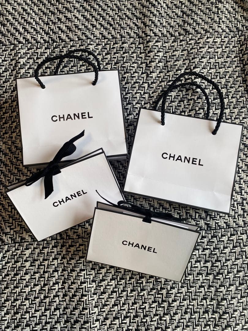 ＜CHANEL＞ル ルージュ デュオ ウルトラ トゥニュ　40番ライトローズ