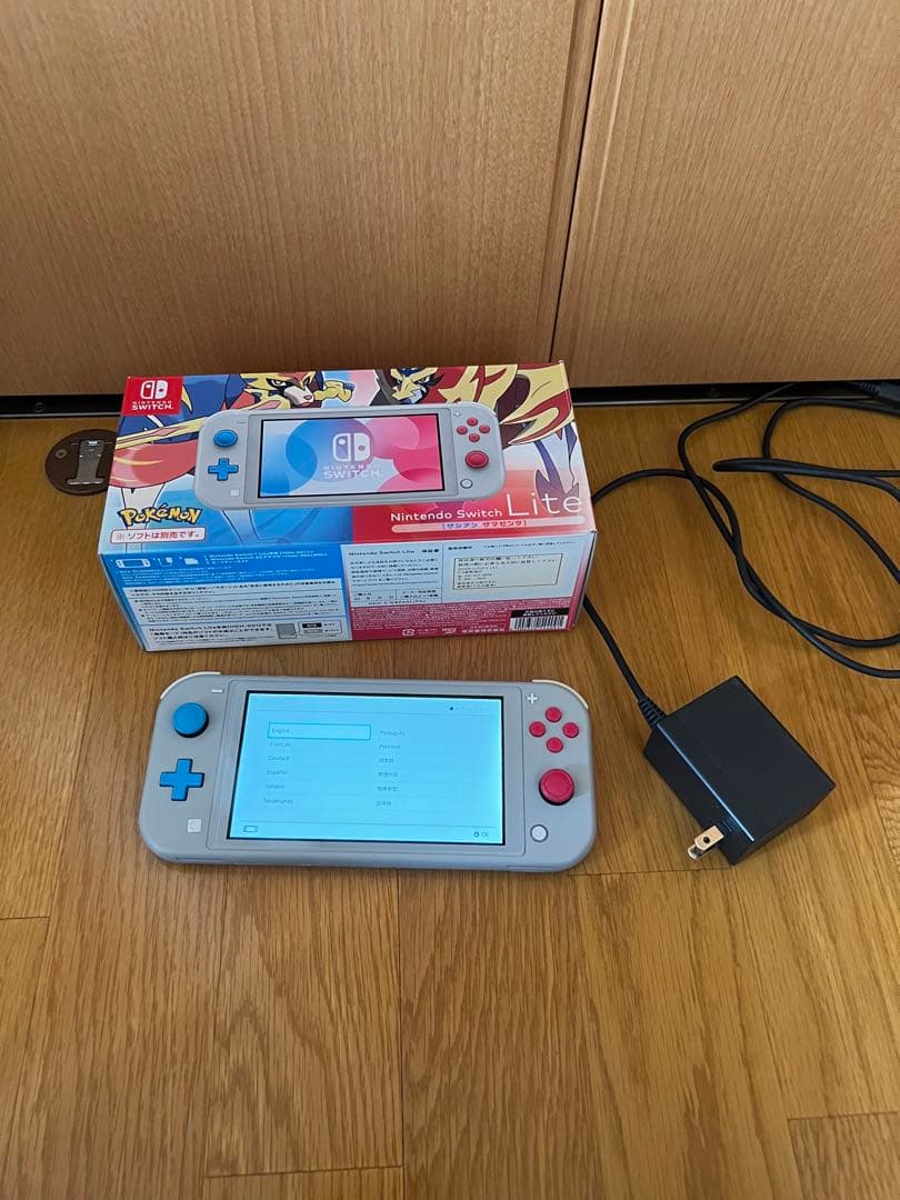 Nintendo Switch lite　本体　 ザシアン・ザマゼンタ　箱付き