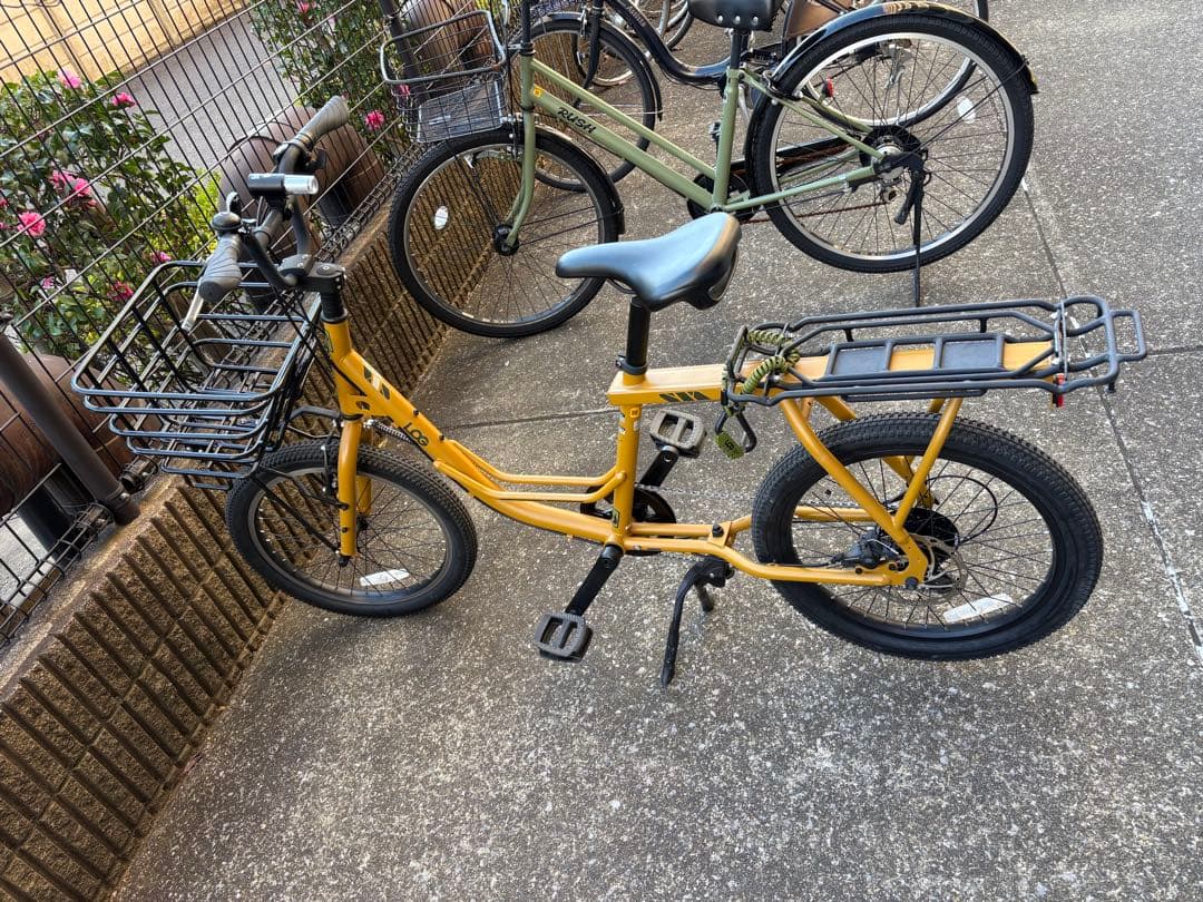 イエローバイク 小径タイヤ フロントバスケット付き