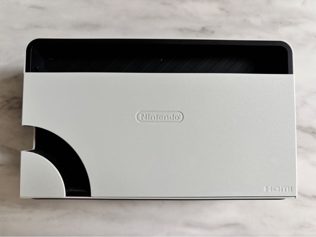 美品 任天堂 switch 有機EL ホワイト