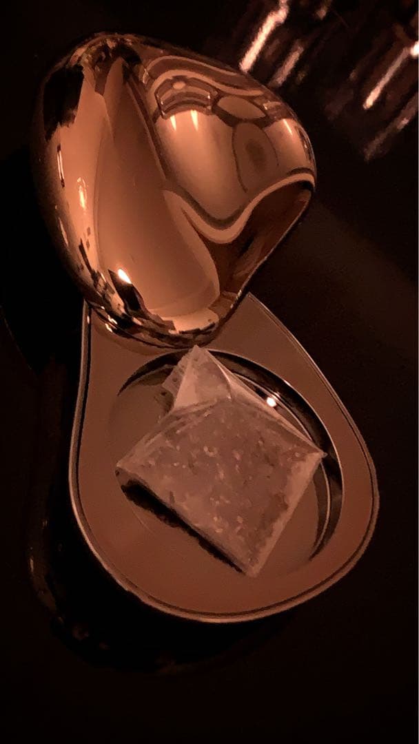 最高級な宇宙の隕石の粉ケース付き ⚜️✨　宇宙の流れ星の粉 ✨✨✨