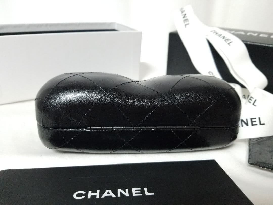 新品未使用 美品 革シャネルサングラスケース２点セット付属品ブラックココマーク