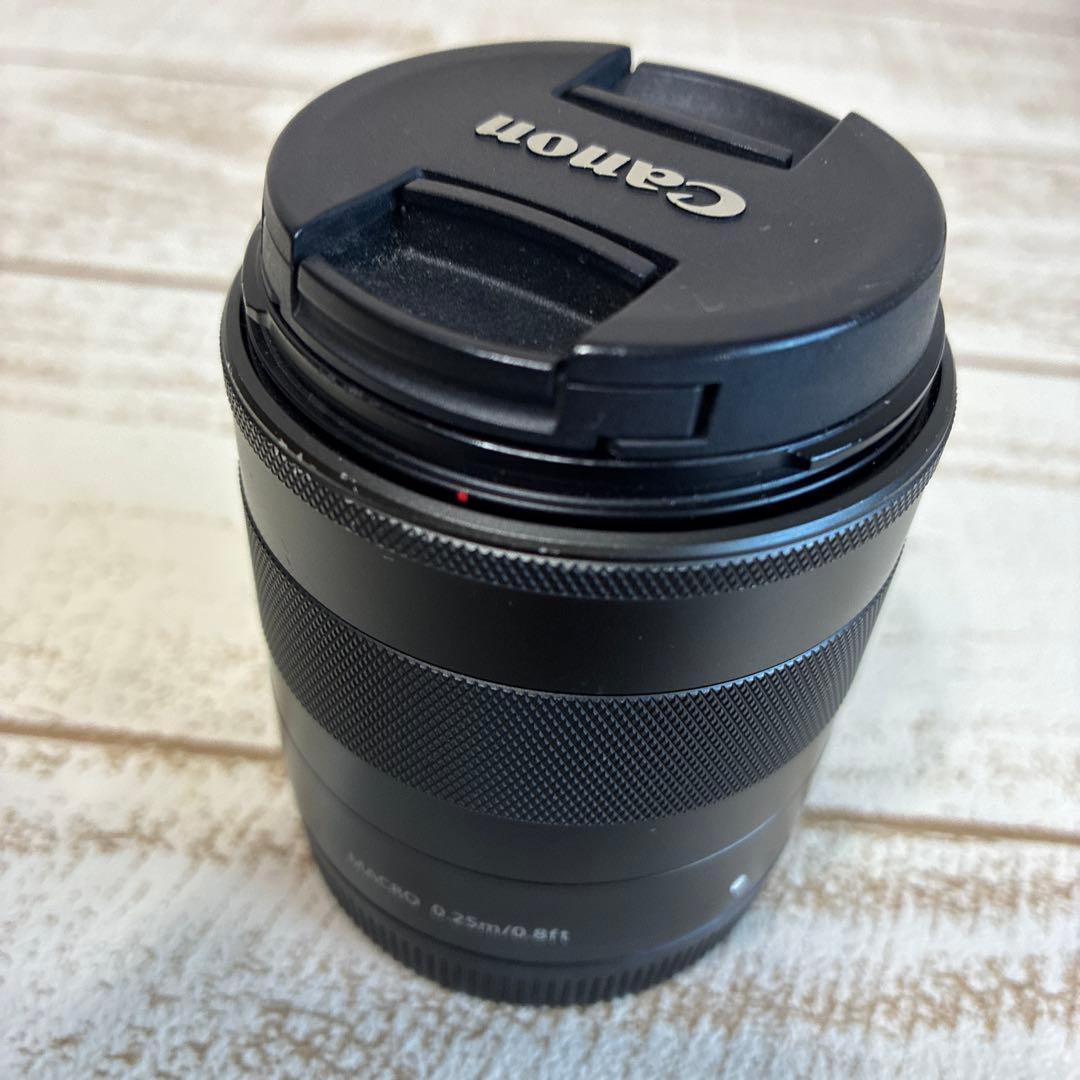 Canon EOS ミラーレスカメラ レッド 2本レンズ付き