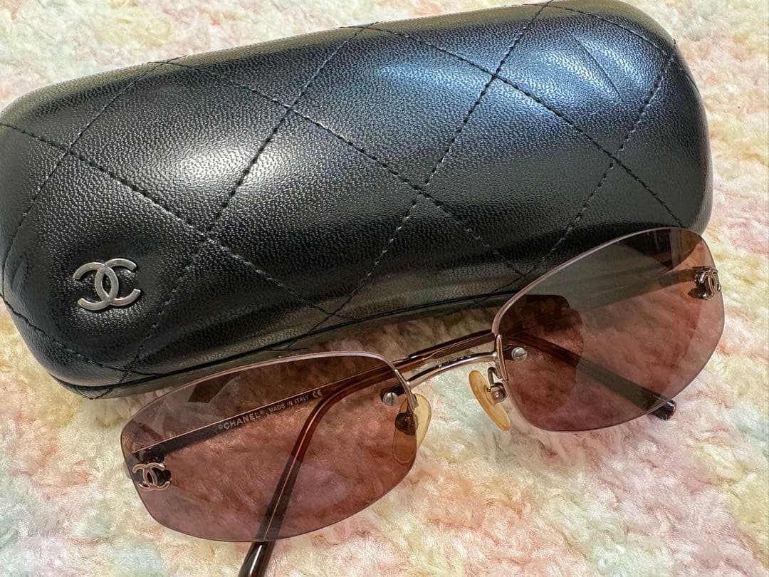 美品✨️【CHANEL】リムレス サングラス 4002 ココマーク 中古