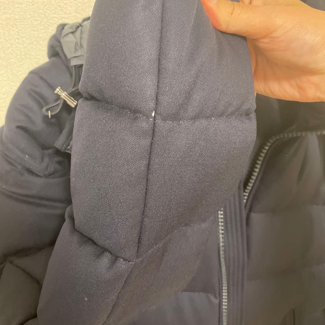 【値下げしました】MONCLER フード付きダウンジャケット ネイビー