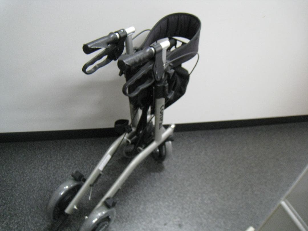 ナブテスコ　CONPAL 抑速ブレーキ付き歩行車 歩行器 シルバーカー ⑤