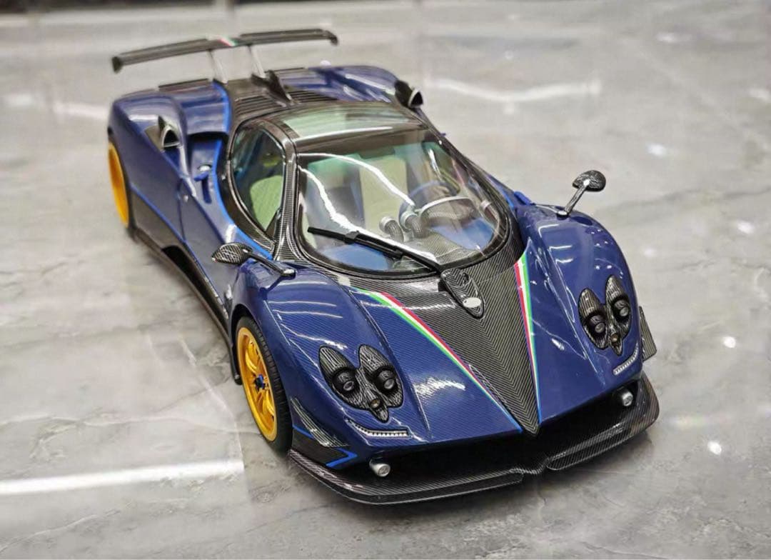 新発売 全開閉 Almost Real 1/18 パガーニ ゾンダ ミニカー