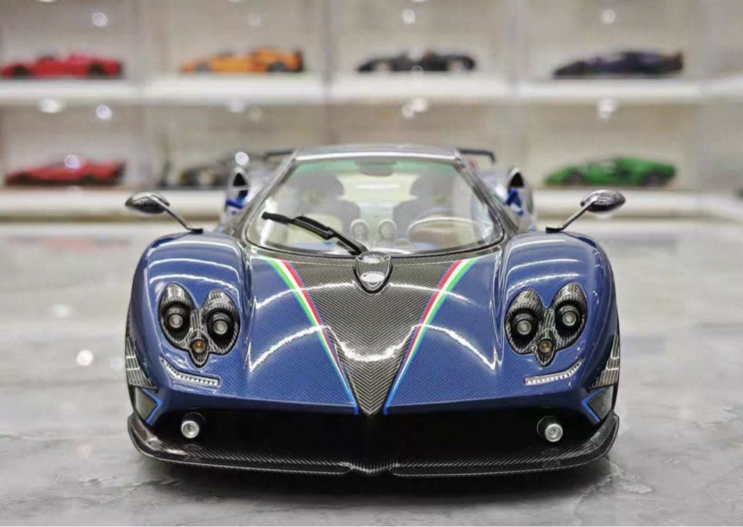 新発売 全開閉 Almost Real 1/18 パガーニ ゾンダ ミニカー