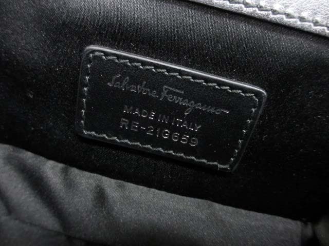美品 フェラガモ 21G659 ヴァラ VARA ボウ BOW ショルダーバッグ