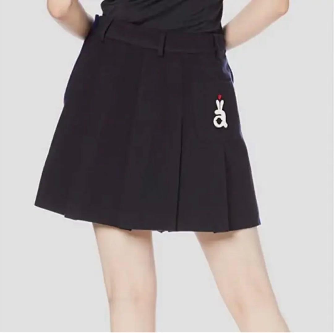 アルチビオのセーターとスカート