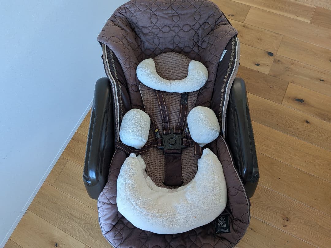 ネムリラ　AUTO SWING　おやすみダッコプラスエッグショック