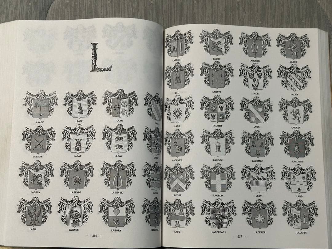 ヘラルディカ紋章本 1巻 レア品