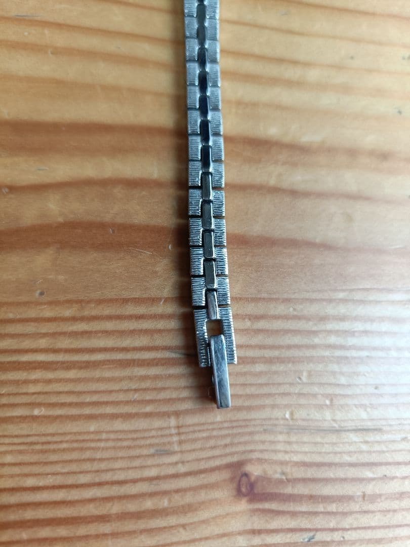 CITIZEN kii: シチズン キー エコドライブ E0320-58A