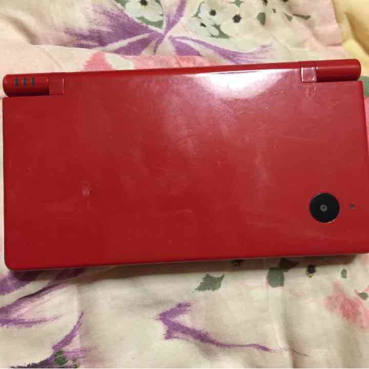 任天堂 DSi レッド