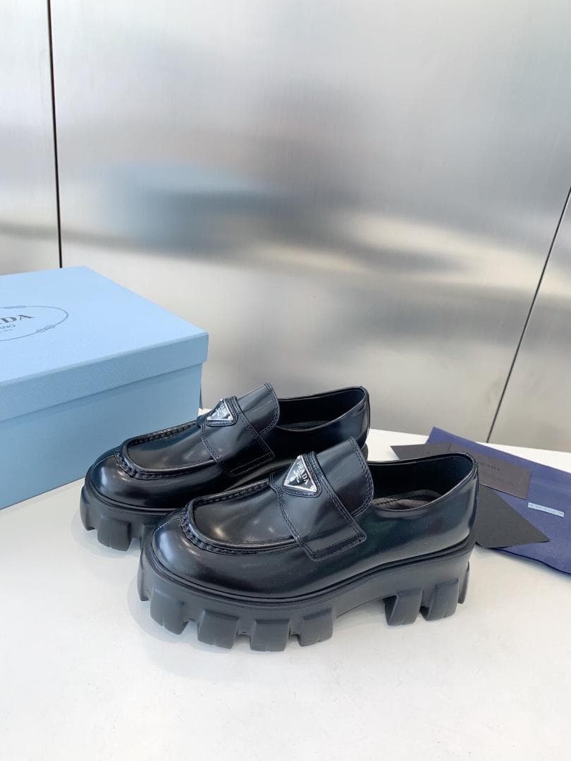 ✨極美品PRADA ブラック メリージェーン厚底シューズ♡23