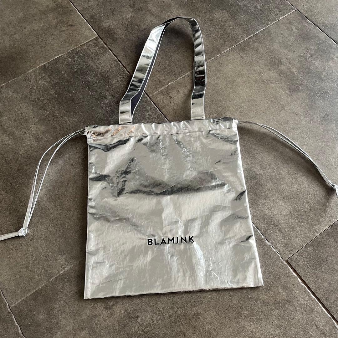 最終値下2025SSノベルティーBLAMINK シルバー ドローストリングバッグ