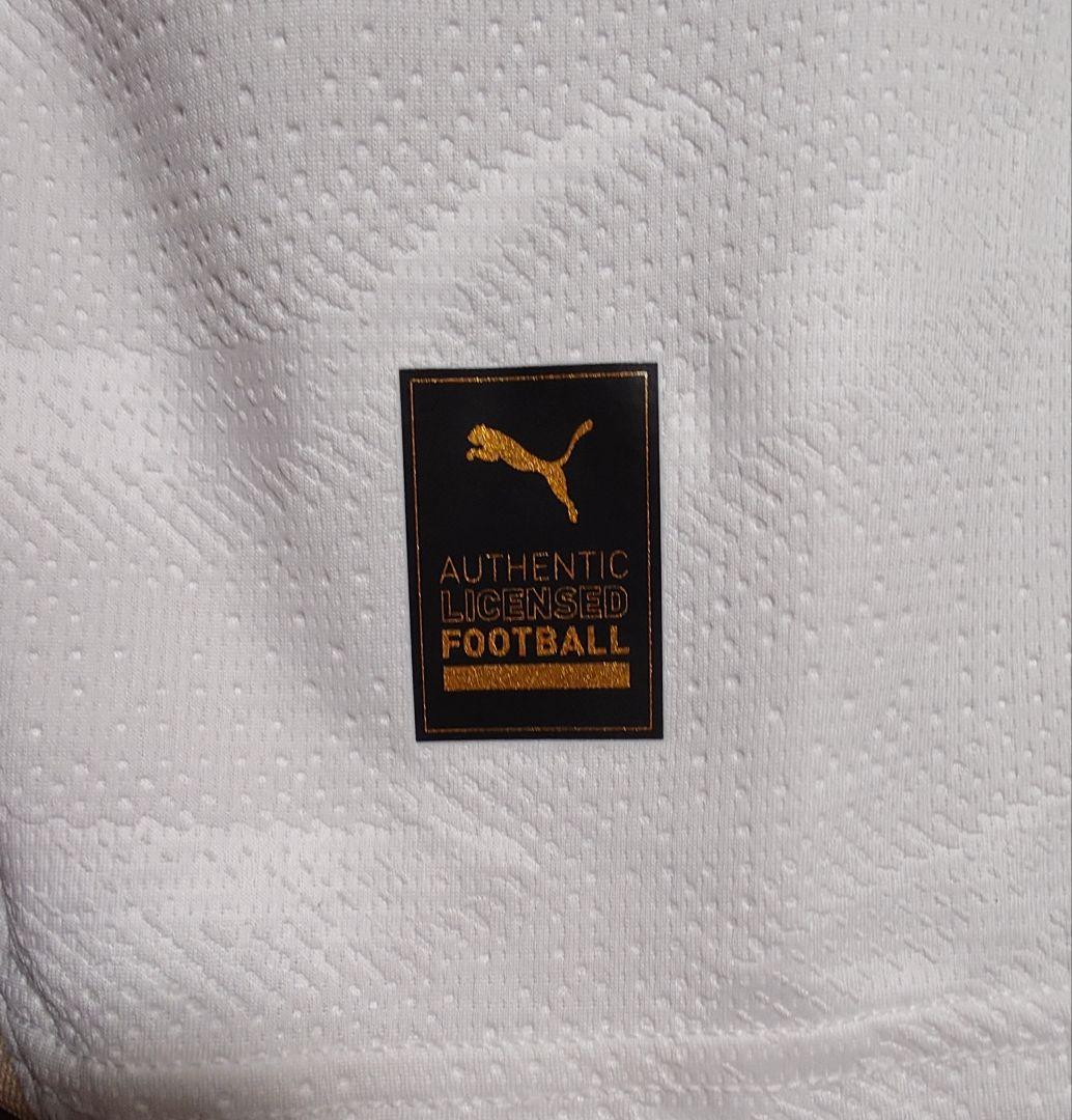 【最終SALE】バレンシアCF 21選手 直筆サイン入りユニフォーム