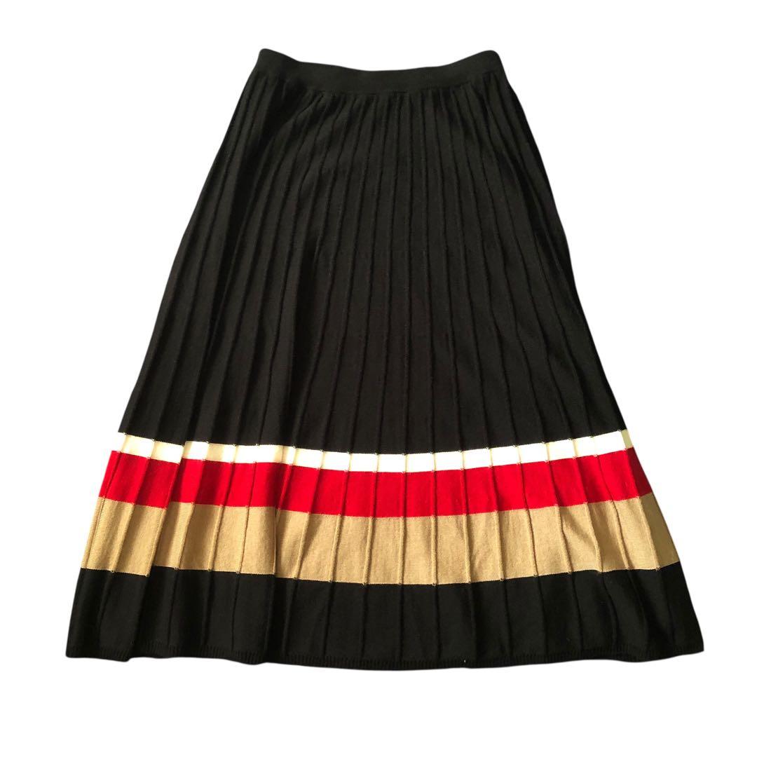 美品　バーバリークレストブリッジ　ニットセットアップ 黒