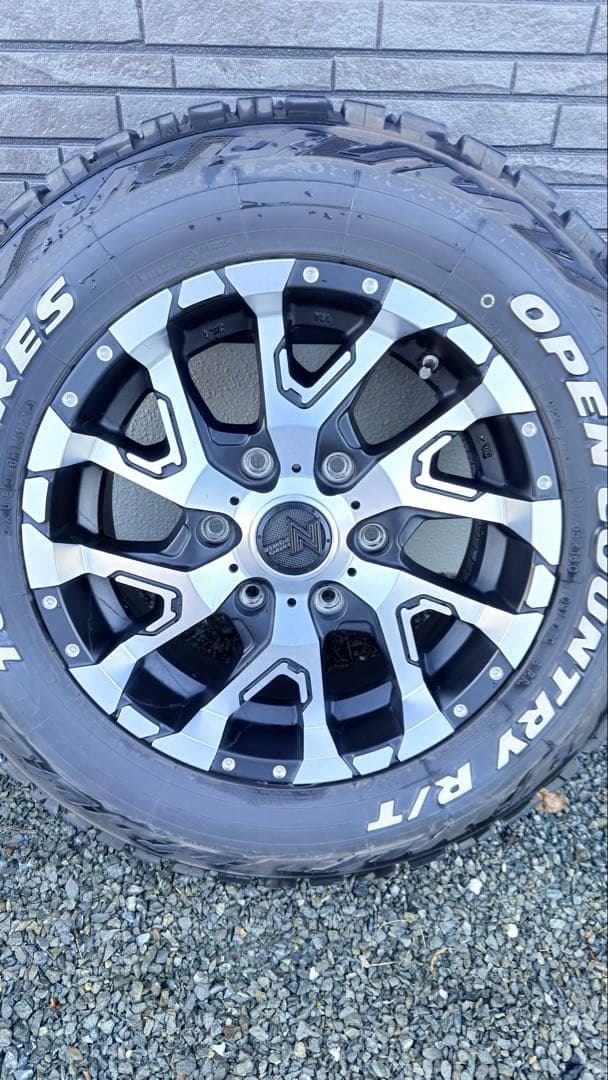 Revo専用 TOYO OPEN COUNTRY R/T 16インチタイヤセット