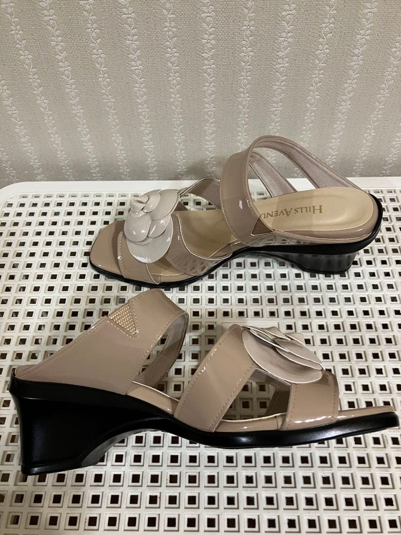 ほぼ新品　ヒルズアベニューミュールサンダルカメリア　ベージュ22.0cm