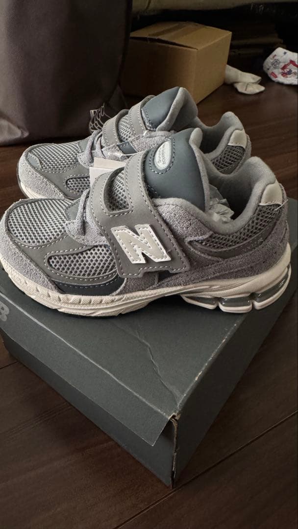 新品ne w balance pv2002 18cm