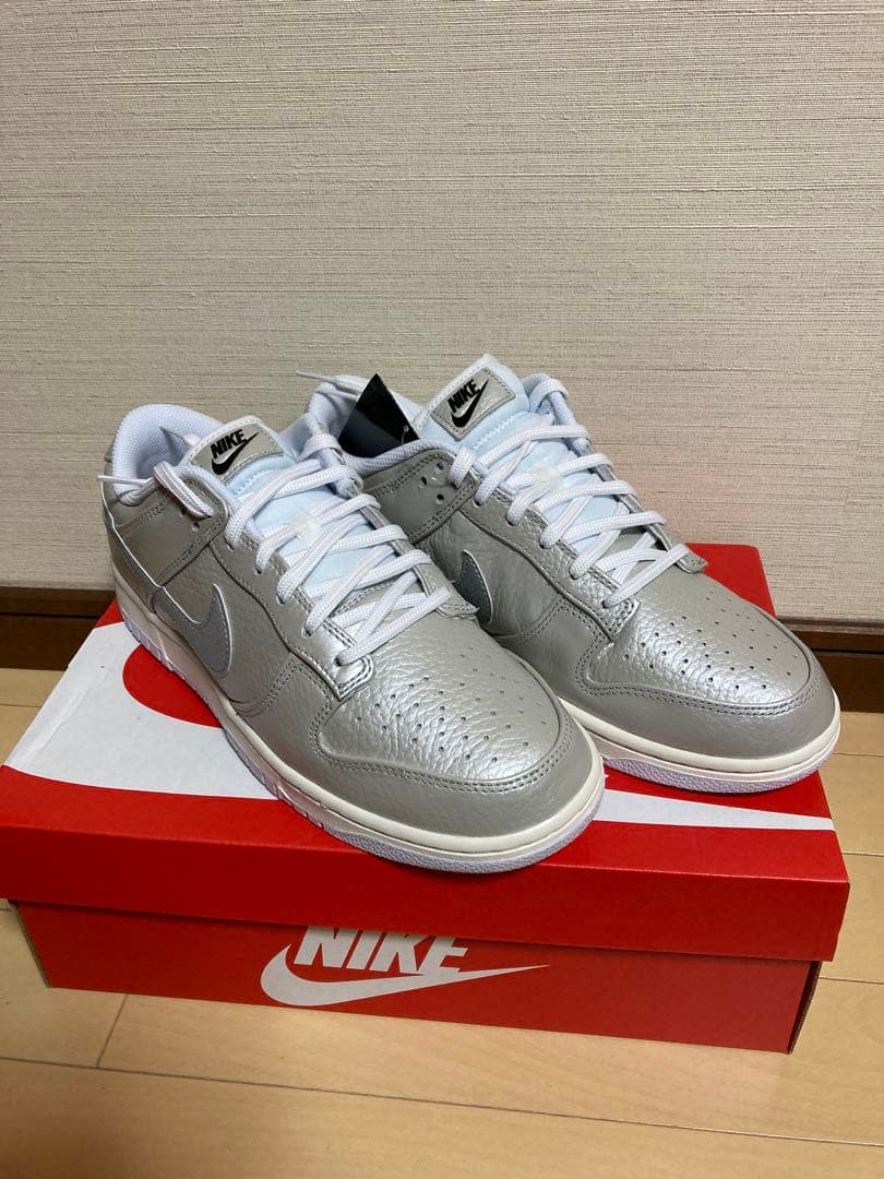 絵本・児童書 NIKE DUNK LOW SE 28cm