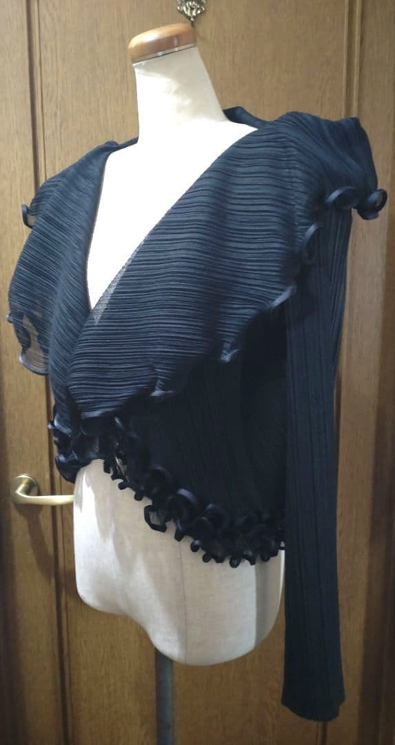 ■PLEATS PLEASE ■ ボレロ 黒
