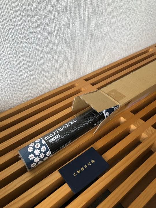 マリメッコ　プケッティ　壁紙　幅53センチ　インディゴ