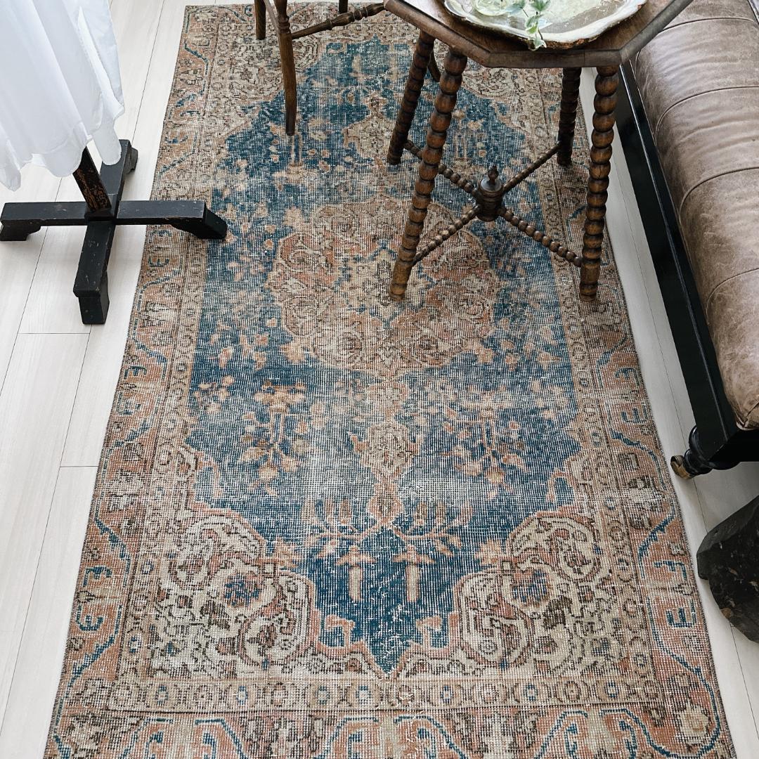 トルコ ヴィンテージラグ A119 レア ネイビー アプリコット ベージュ