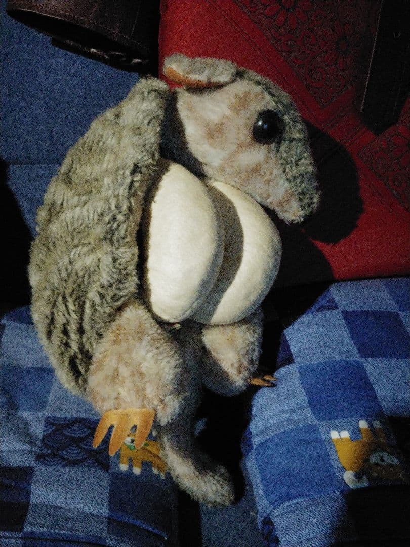 明治製菓　アルマジロぬいぐるみ　レトロ