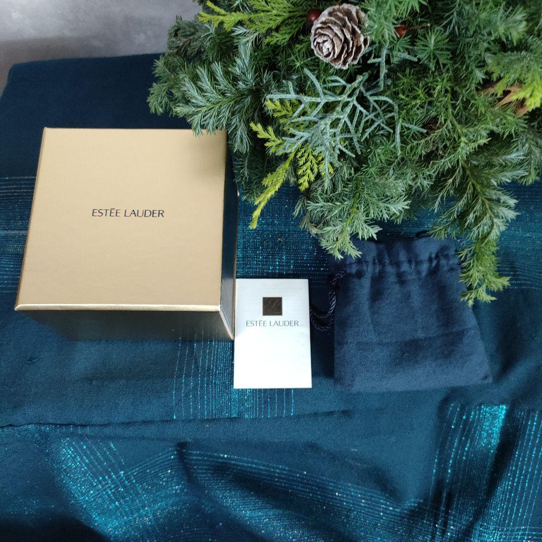 ESTEELAUDER　ストロベリー　サプライズ　練り香水　BOX付き