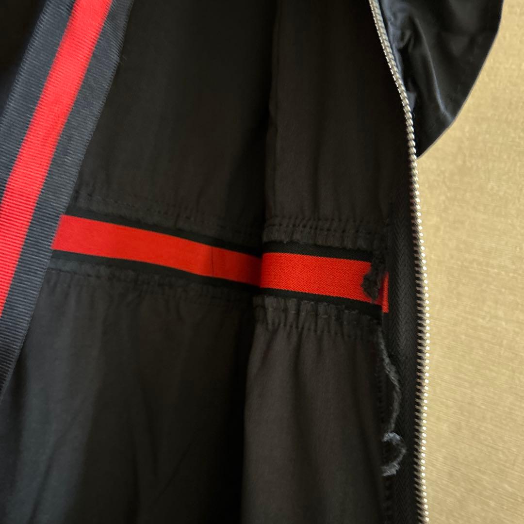 GUCCI フリル付き黒ワンピース