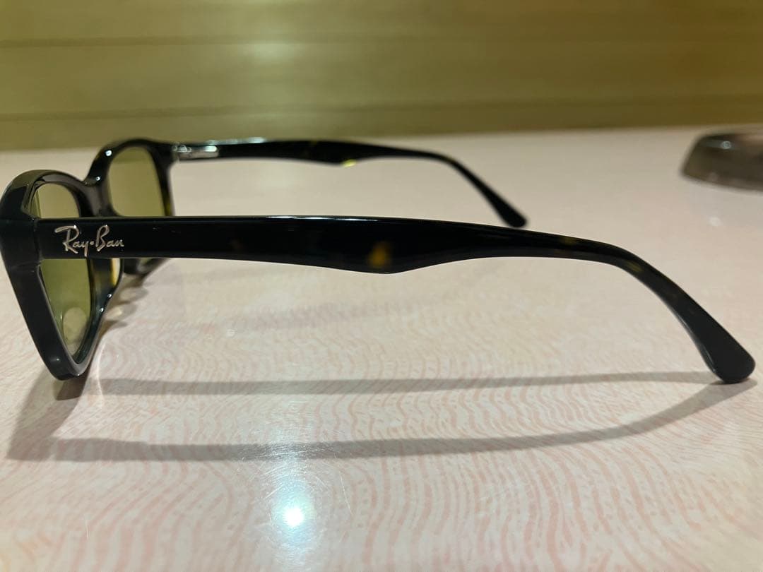 タレックス　イーズグリーン　レイバンメガネフレーム　度なし